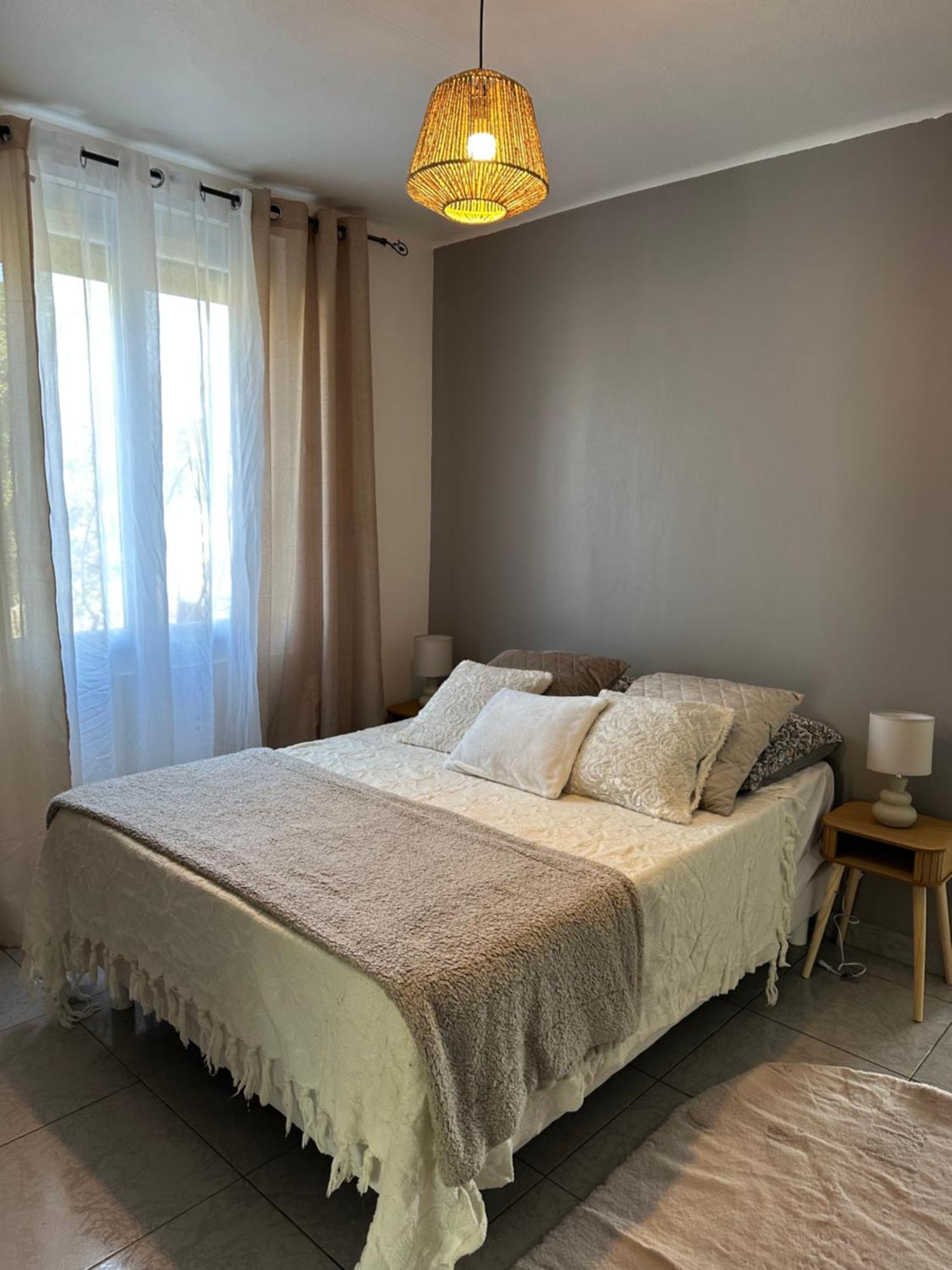 Villa Climatise Avec Piscine Et Jacuzzi Carpentras Buitenkant foto